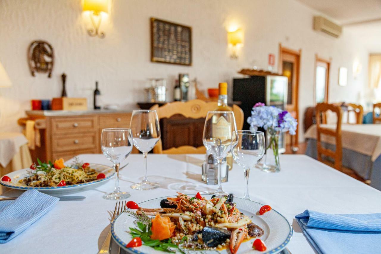 Hotel San Trano Luogosanto Bagian luar foto