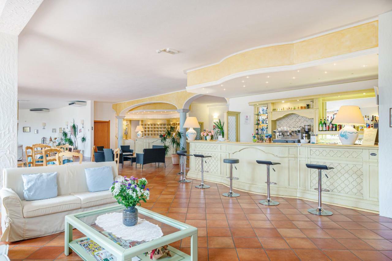 Hotel San Trano Luogosanto Bagian luar foto