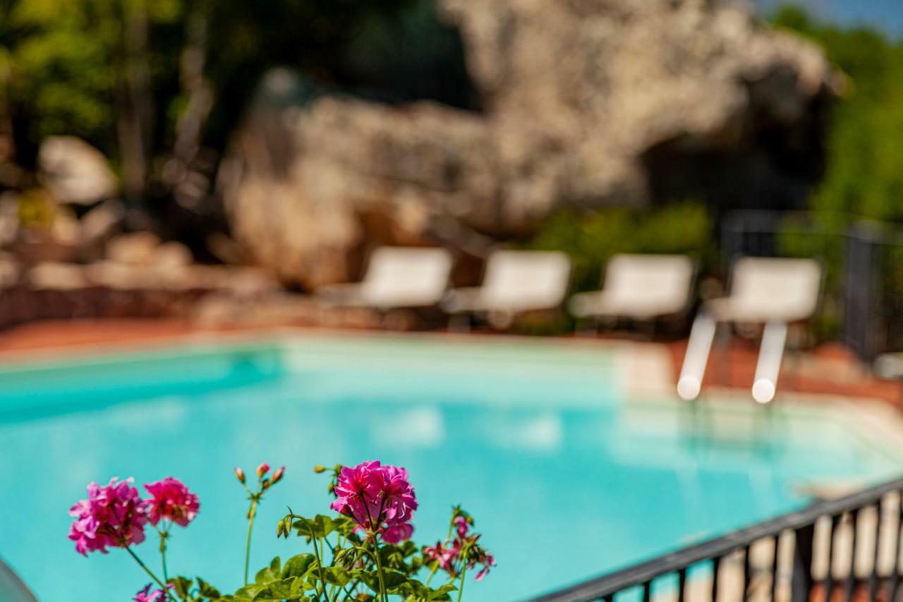 Hotel San Trano Luogosanto Bagian luar foto