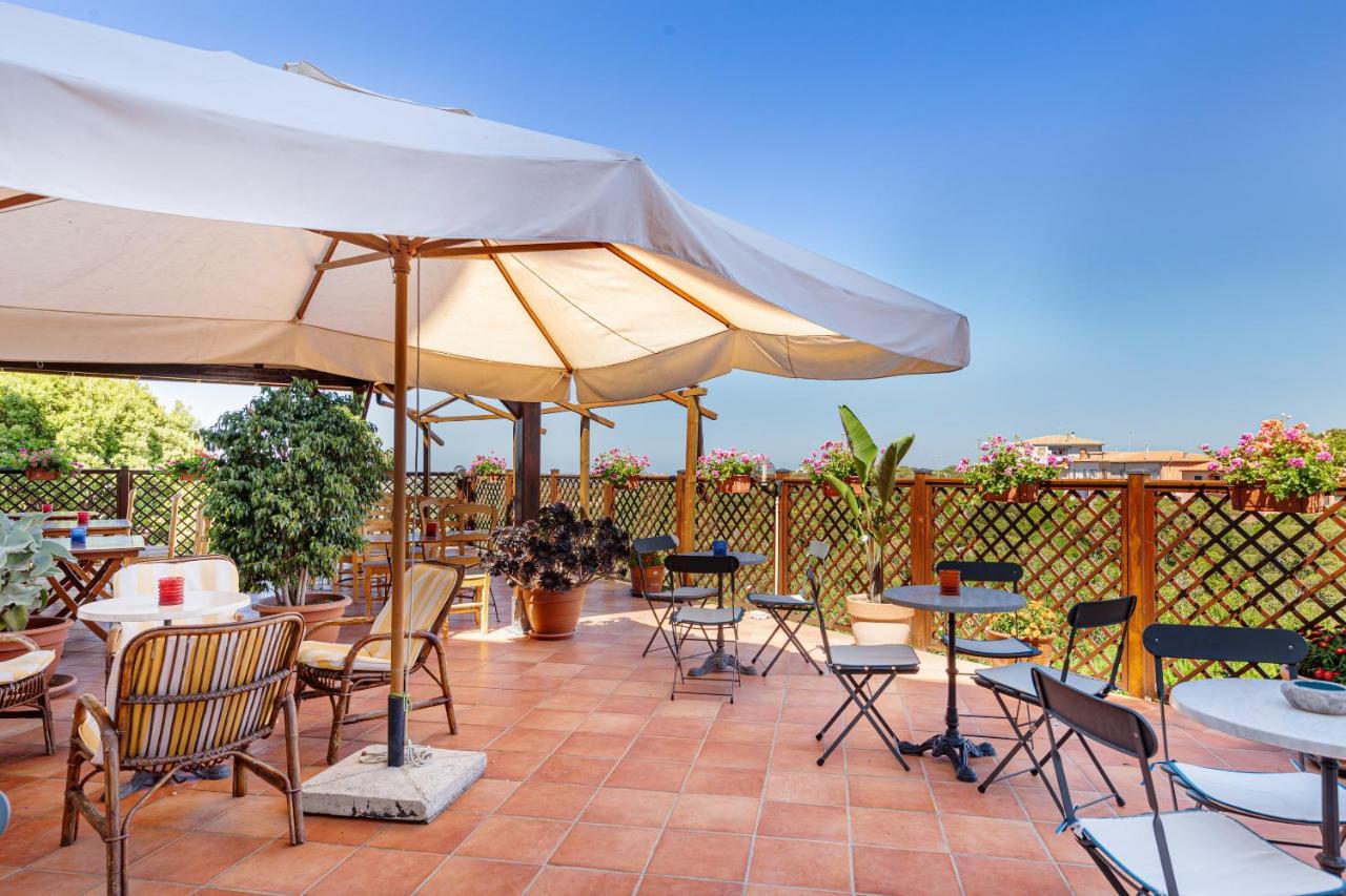 Hotel San Trano Luogosanto Bagian luar foto